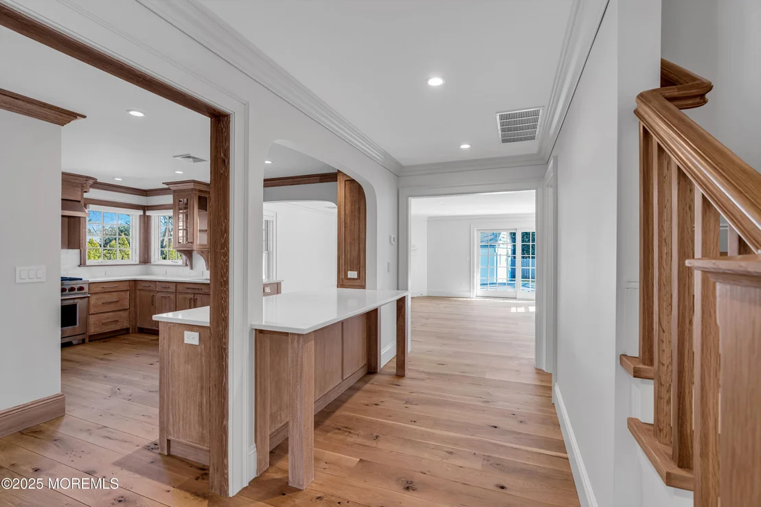Photo of 327 South Boulevard