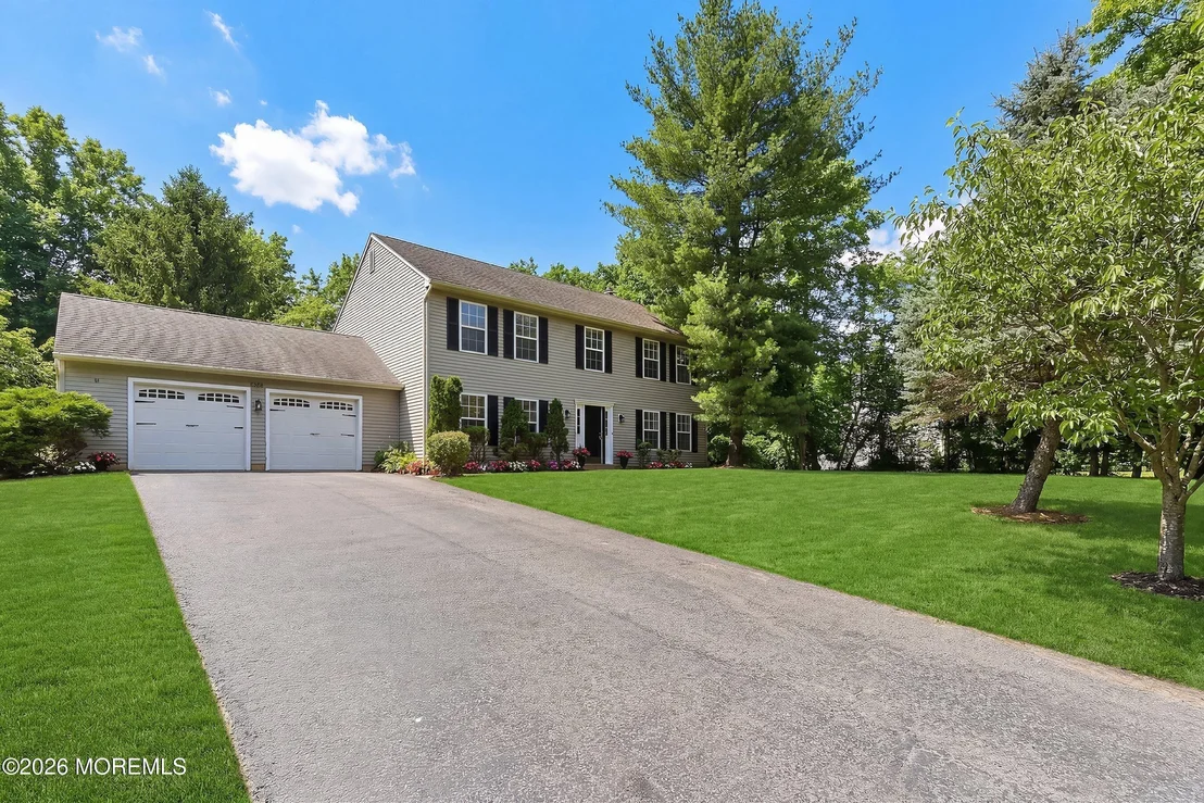 Photo of 565 Buttonwood Drive