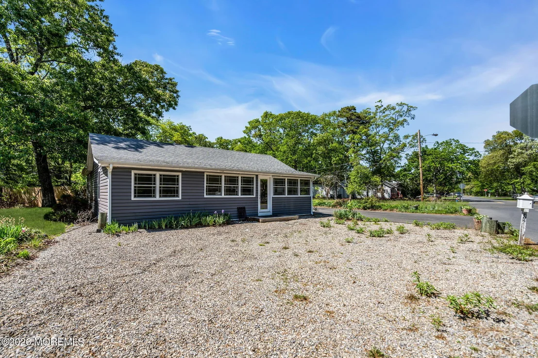Photo of 705 Cedar Avenue