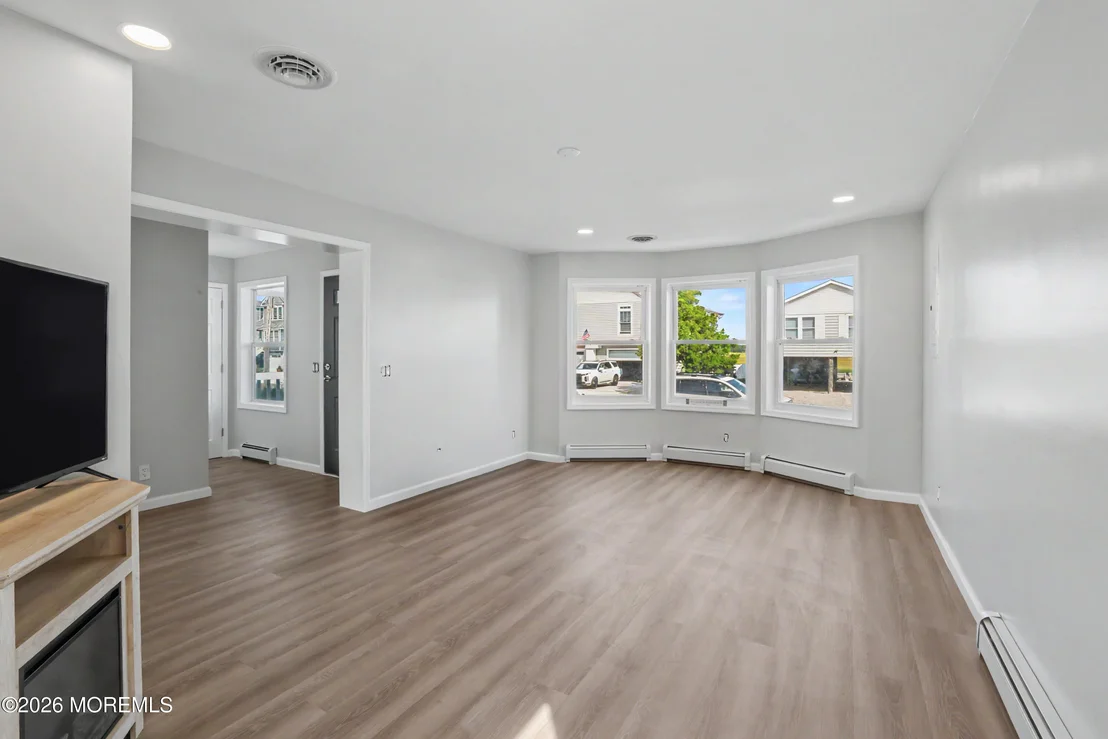 Photo of 348 Kingfisher Road