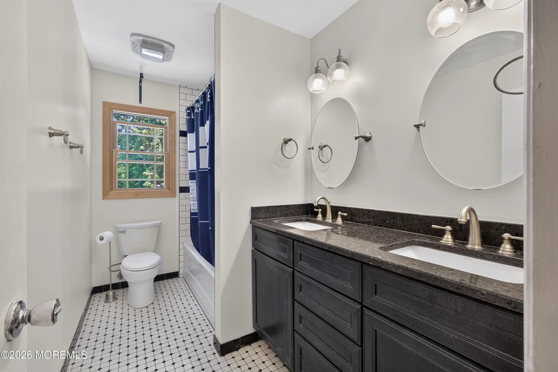 Photo of 6 Fieldstone Lane