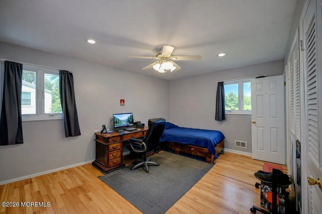 Photo of 6 Meadowbrook Drive