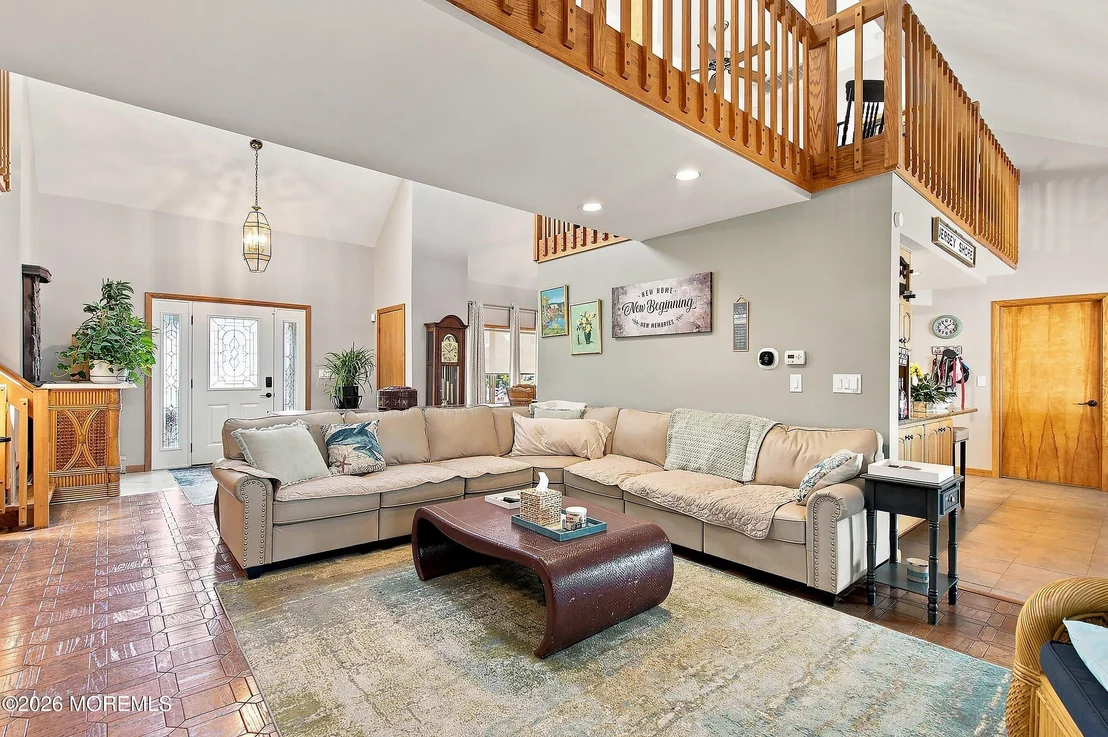 Photo of 819 Forepeak Drive