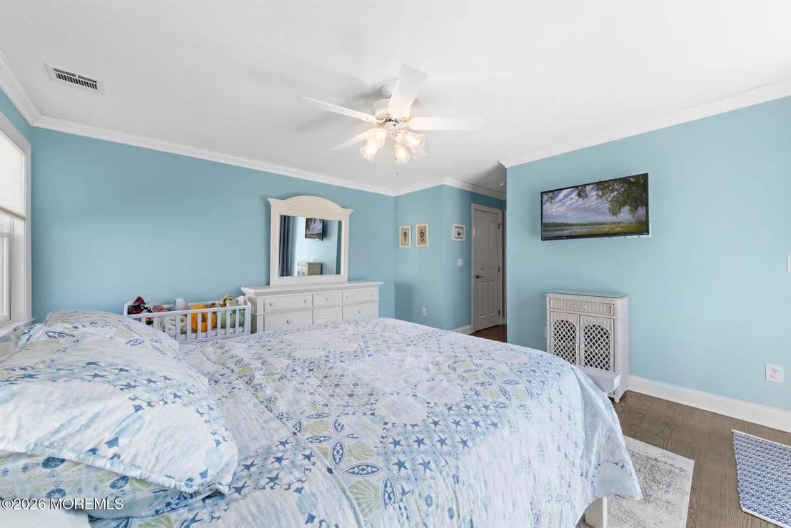 Photo of 305 Sloop Lane