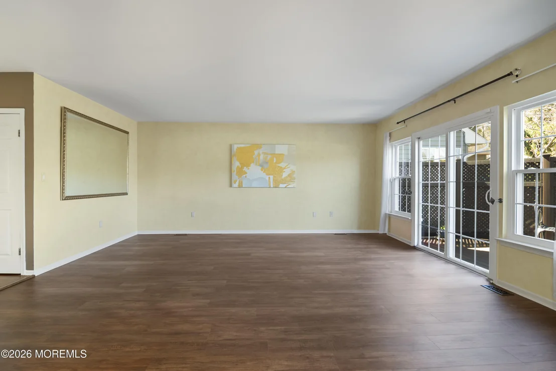 Photo of 22 Fairway Boulevard