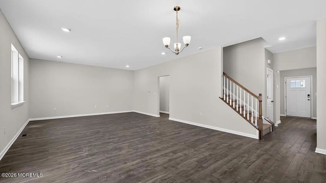 Photo of 453 Bellevue Avenue