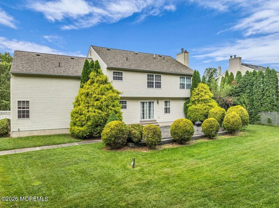 Photo of 383 Meadowood Road
