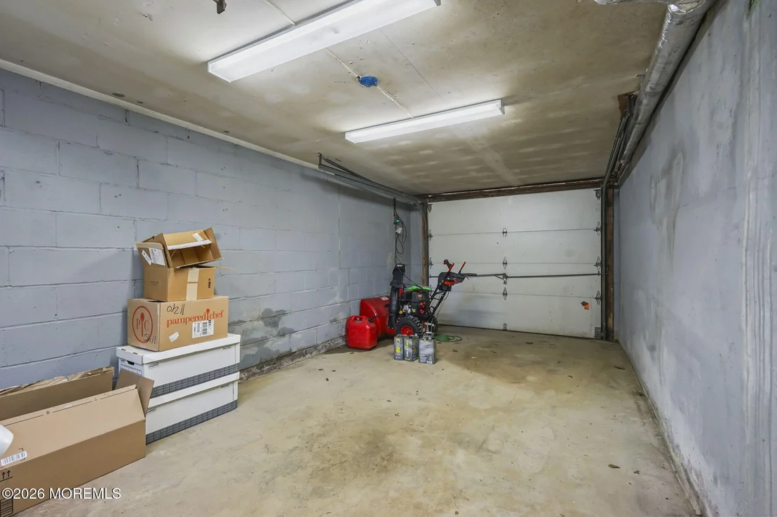 Photo of 335 Middle Road