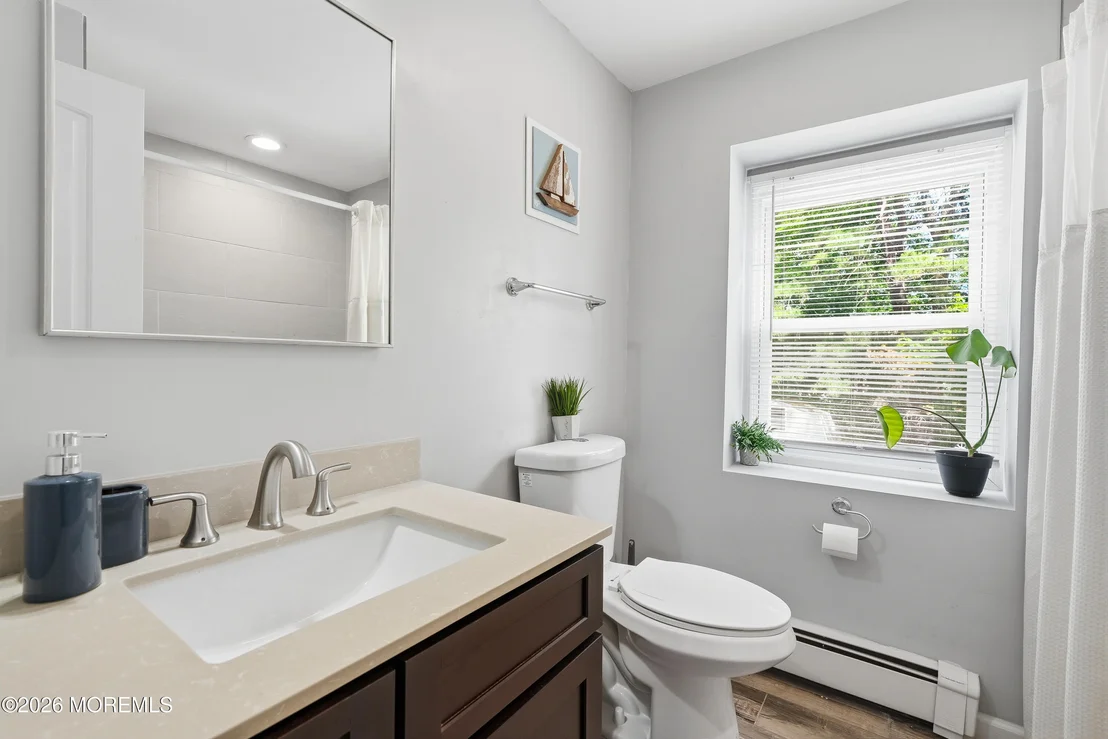 Photo of 1437 Jay Street