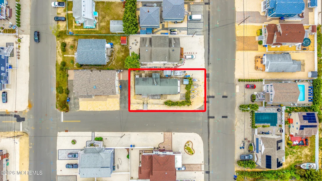 Photo of 202 5th Avenue