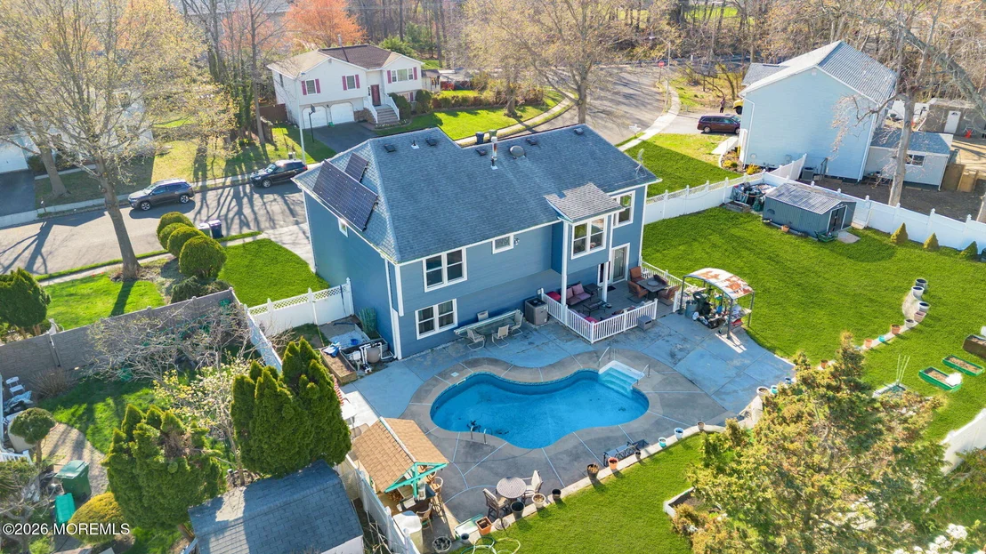 Photo of 522 Woolley Drive