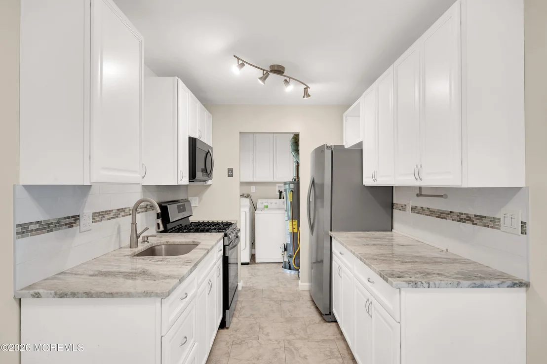 Photo of 271 Sky Manor Boulevard