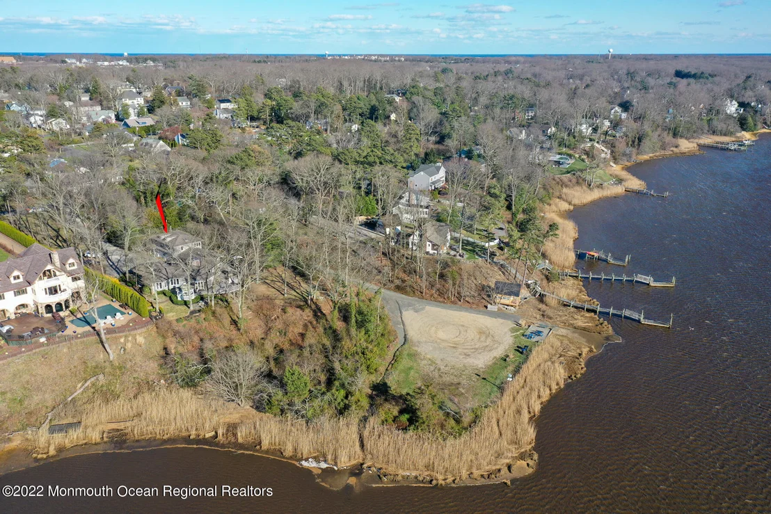 Photo of 2409 Riverside Terrace