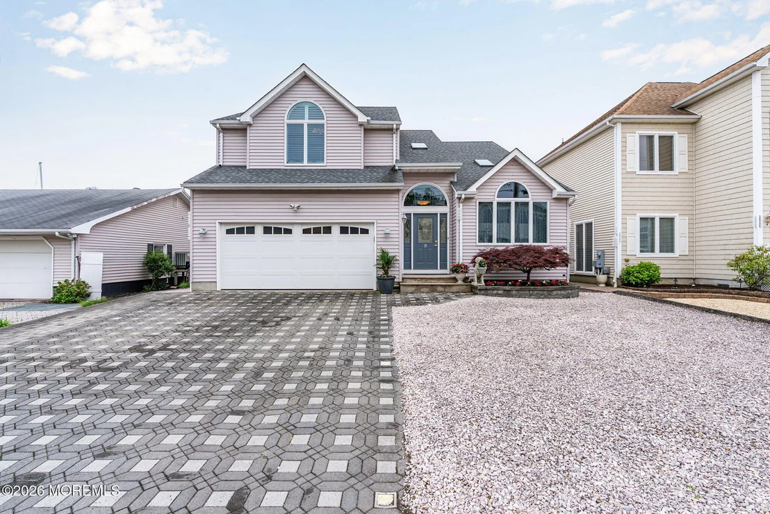 Photo of 9 Cross Trees Road