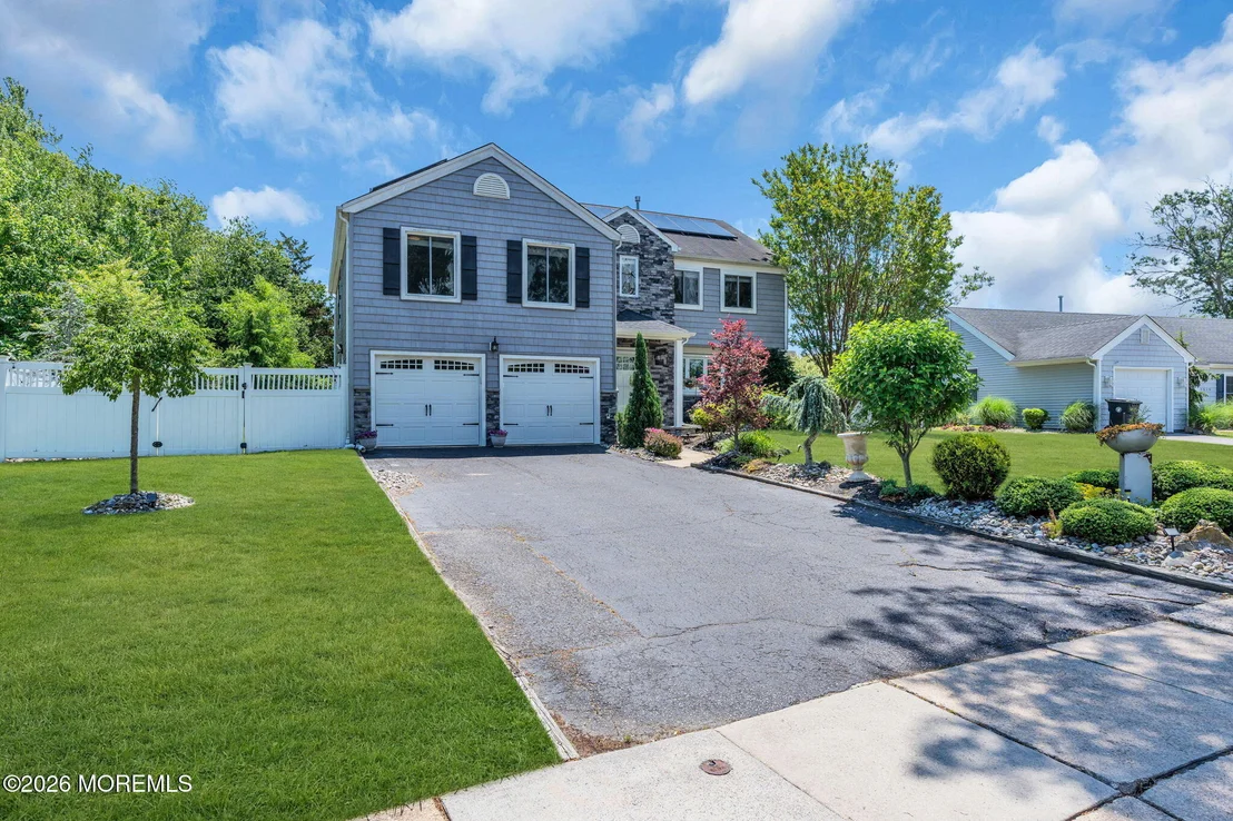 Photo of 1083 Cavan Drive