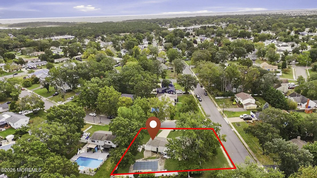 Photo of 1006 Amethyst Drive