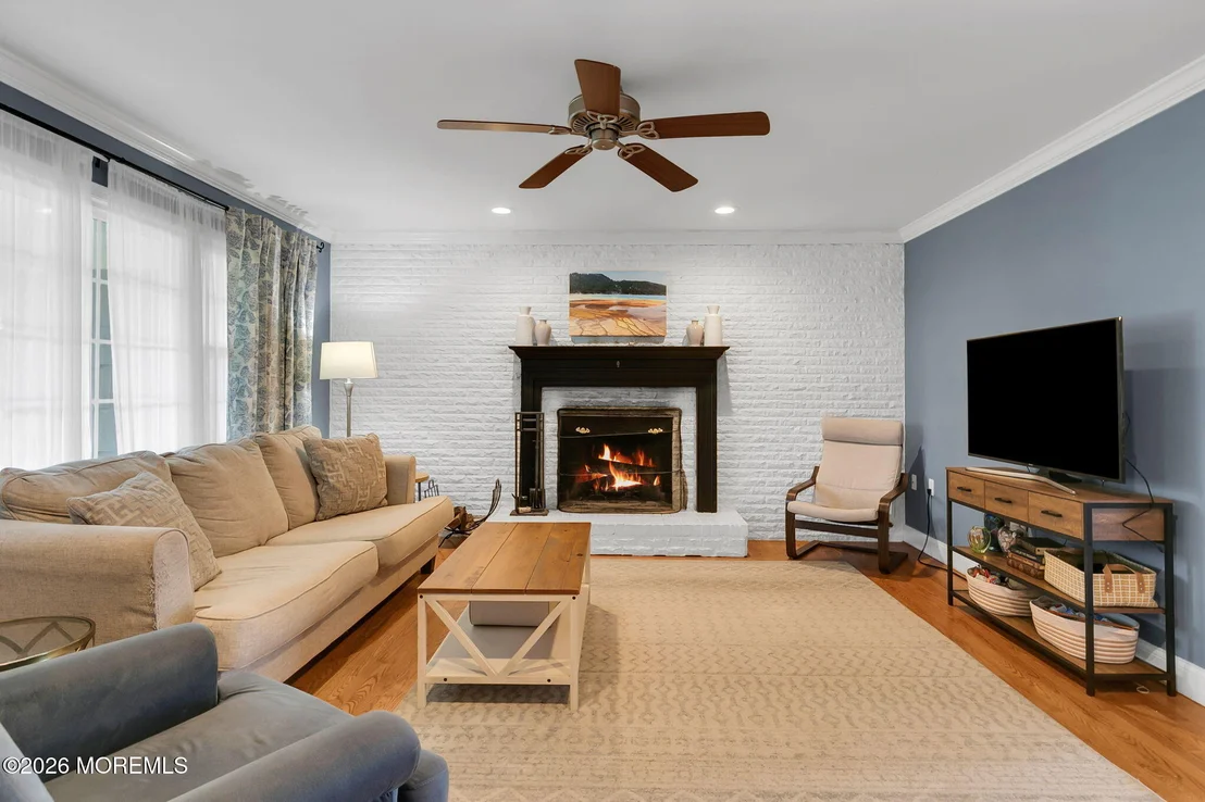 Photo of 49 Manitto Place