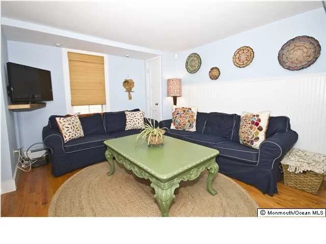 Photo of 143 Abbott Avenue