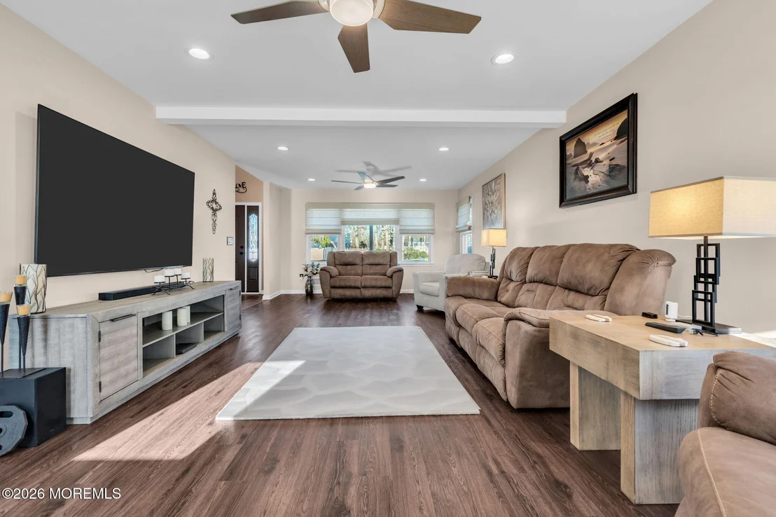 Photo of 15 Eagle Drive