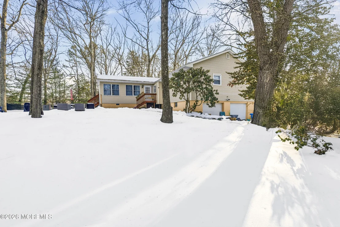 Photo of 523 Cerrina Road