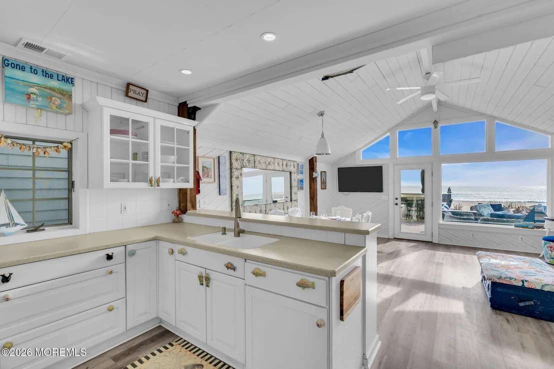 Photo of 55 Beachfront