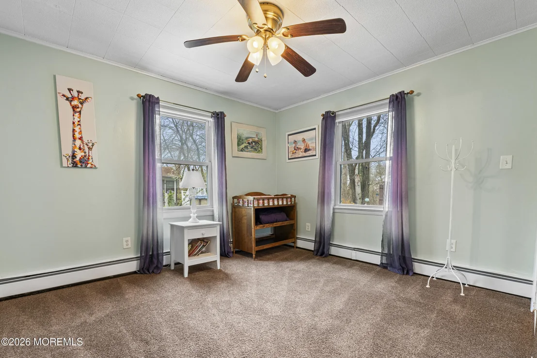Photo of 164 W 3rd Street