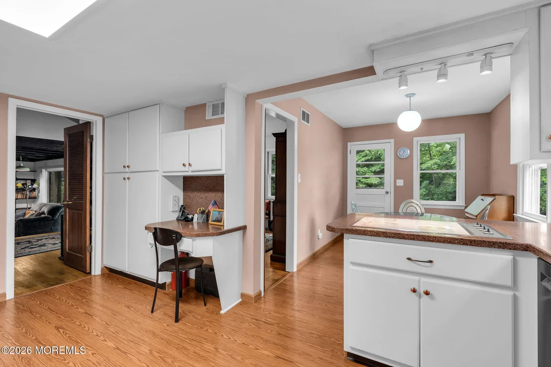 Photo of 343 River Road