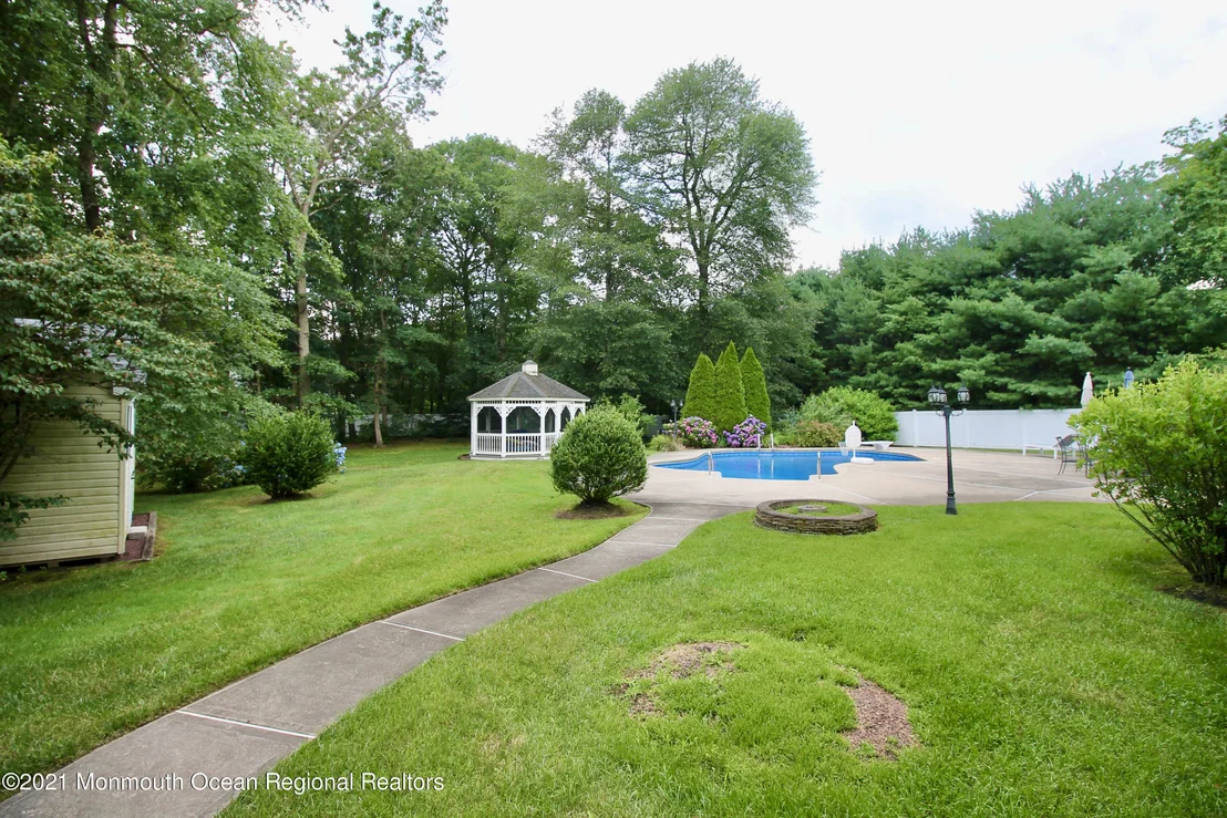 Photo of 20 Cedarview Avenue