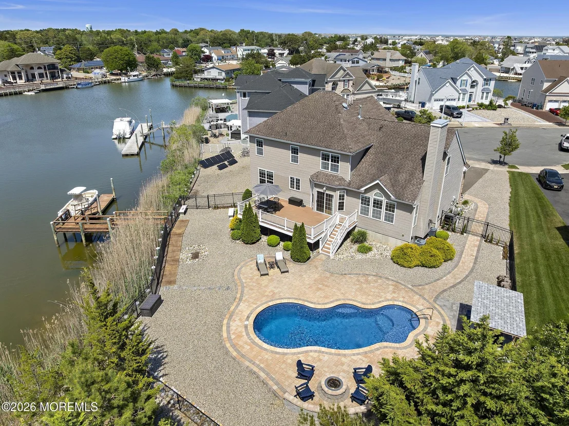 Photo of 40 Overlook Drive