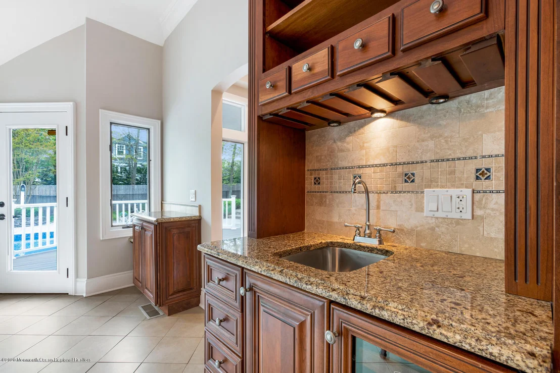 Photo of 9 S Tamarack Drive