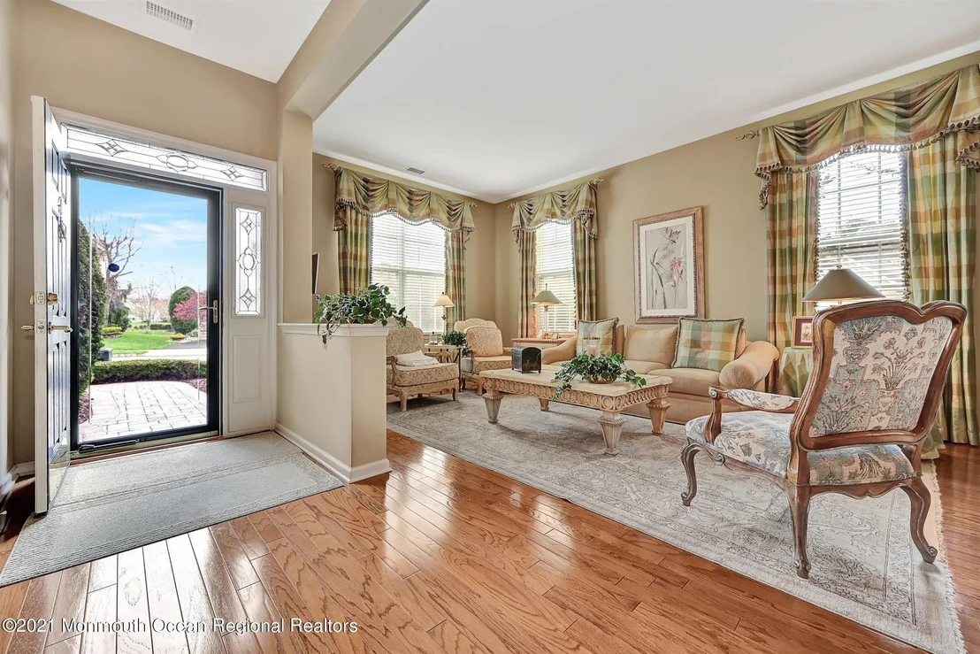 Photo of 41 Portchester Drive