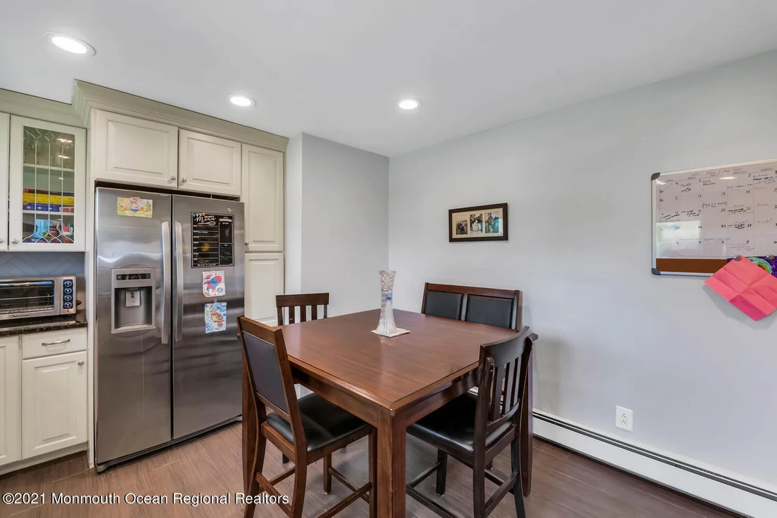 Photo of 407 Rumson Road