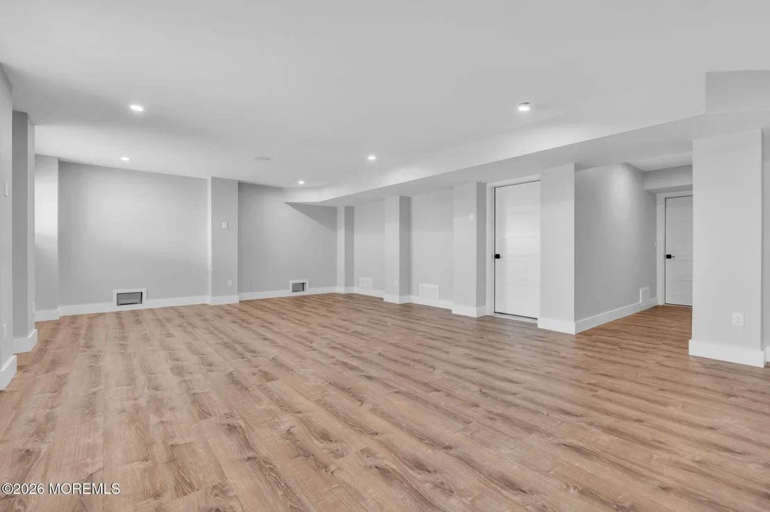Photo of 151 Pershing Boulevard