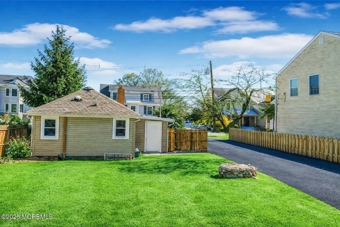 Photo of 244 Overbrook Avenue