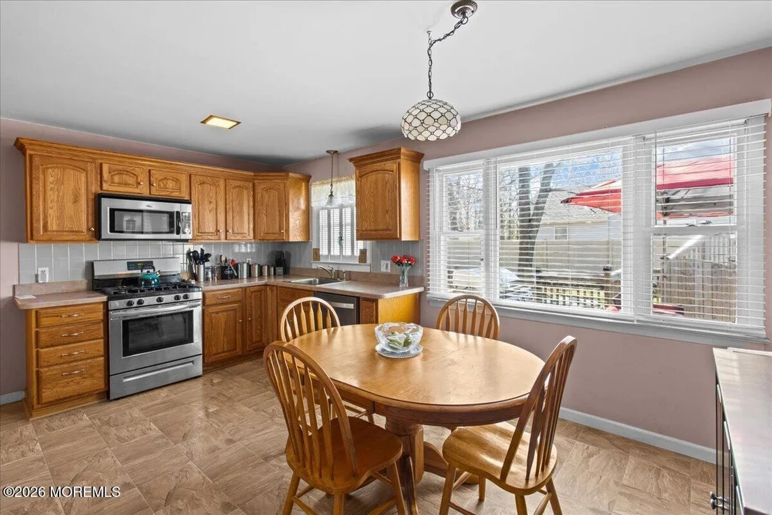 Photo of 939 Clifton Street