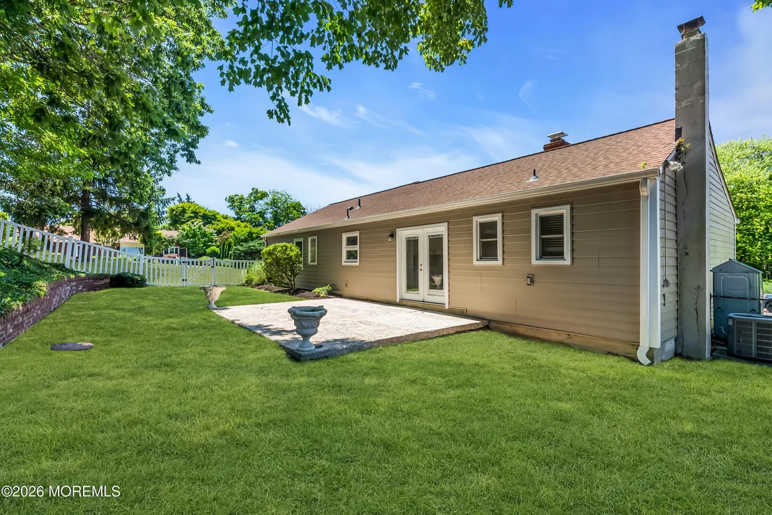 Photo of 2558 Stearns Drive