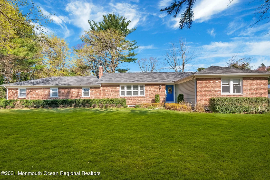 Photo of 407 Rumson Road