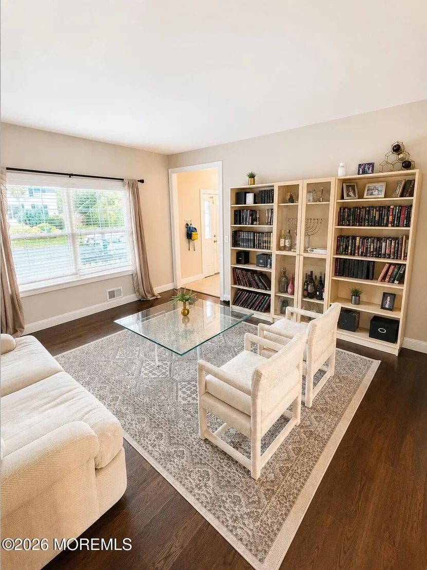 Photo of 44 Marlow Avenue