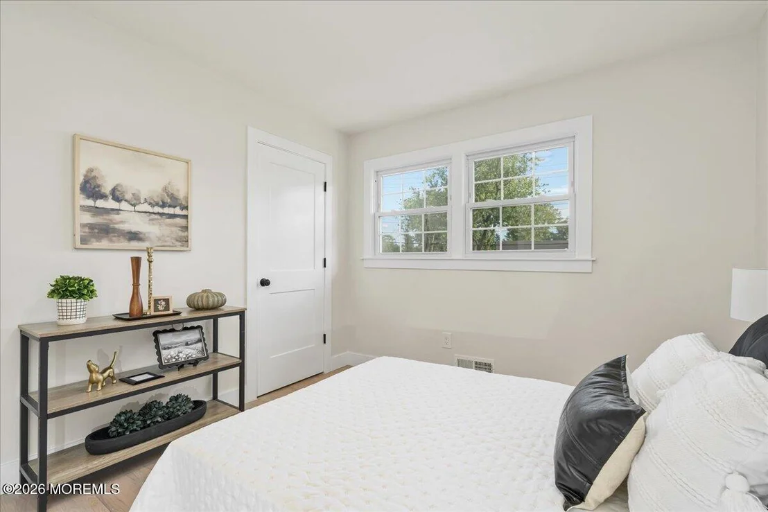 Photo of 5 Colonial Way