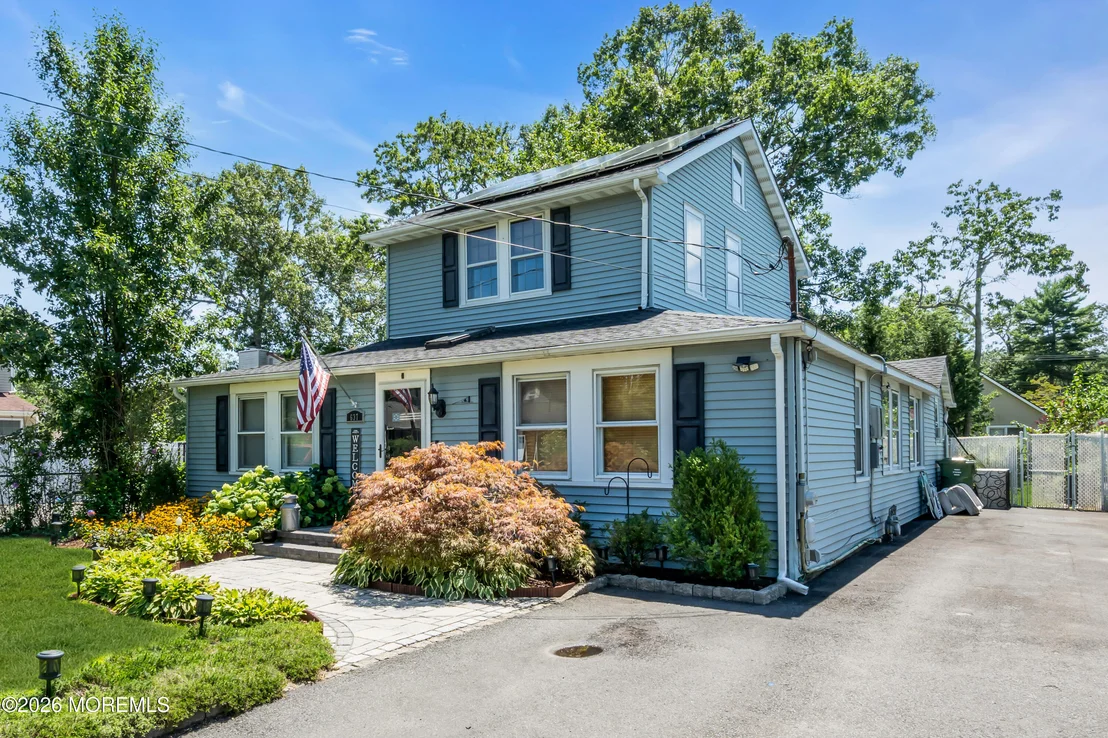 Photo of 637 Prospect Avenue