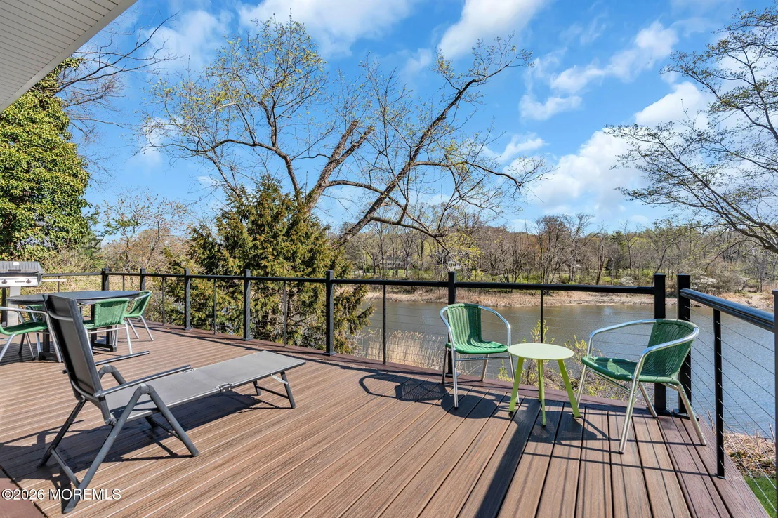 Photo of 531 Locust Point Road