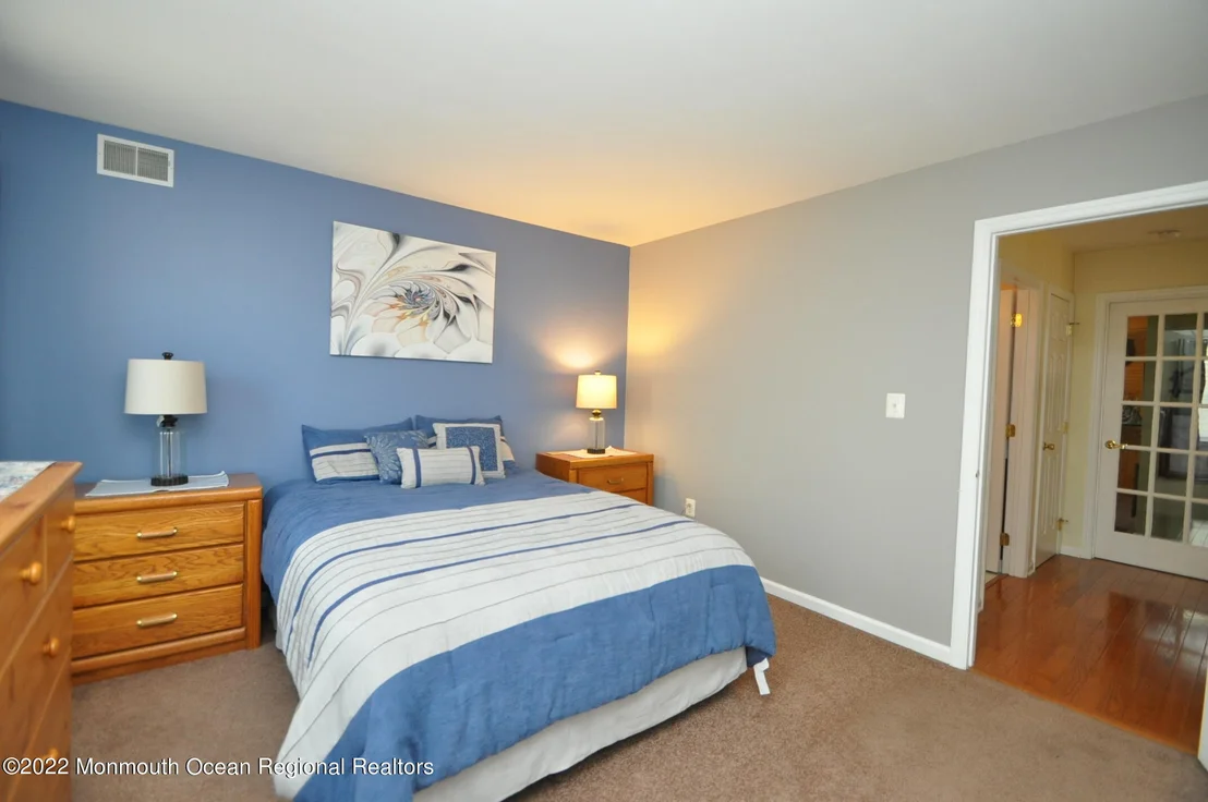 Photo of 60 Stonegate Drive