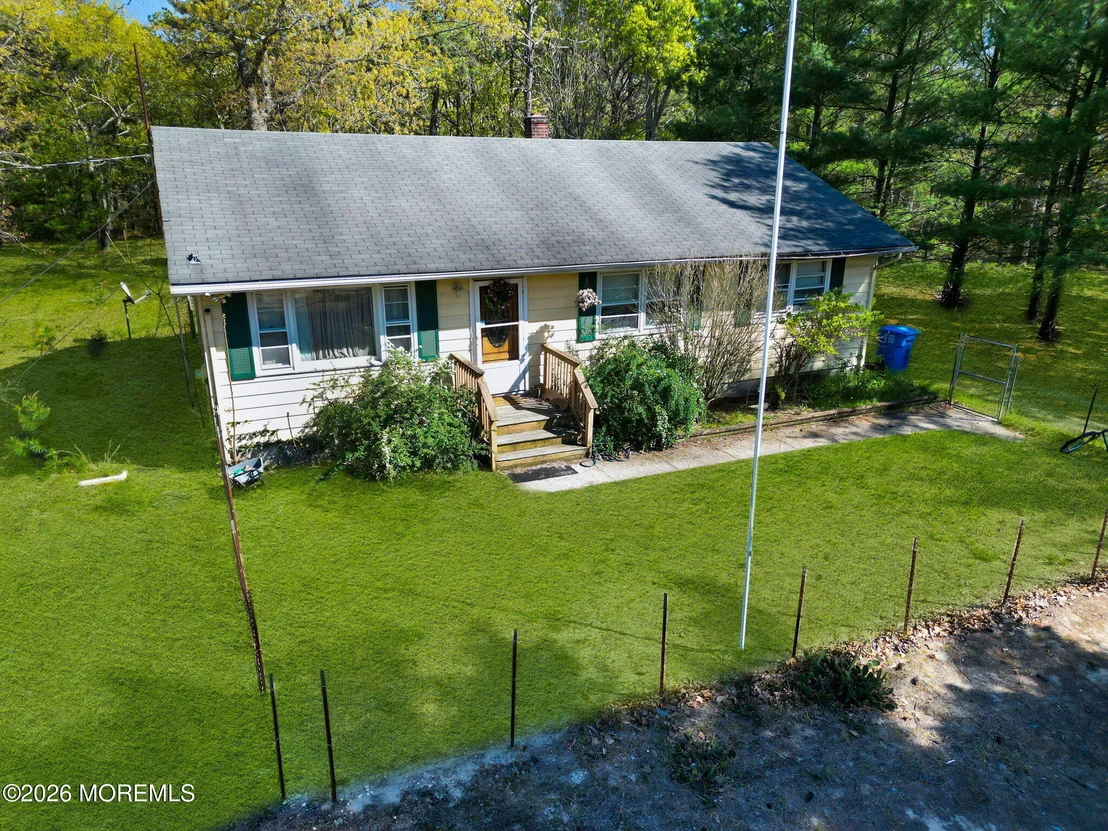 Photo of 635 Bennetts Mills Road