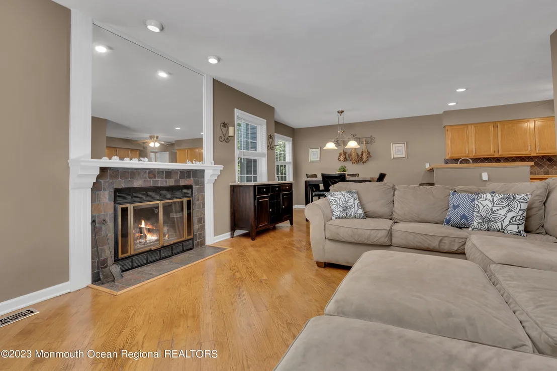 Photo of 7 Spruce Hollow Drive