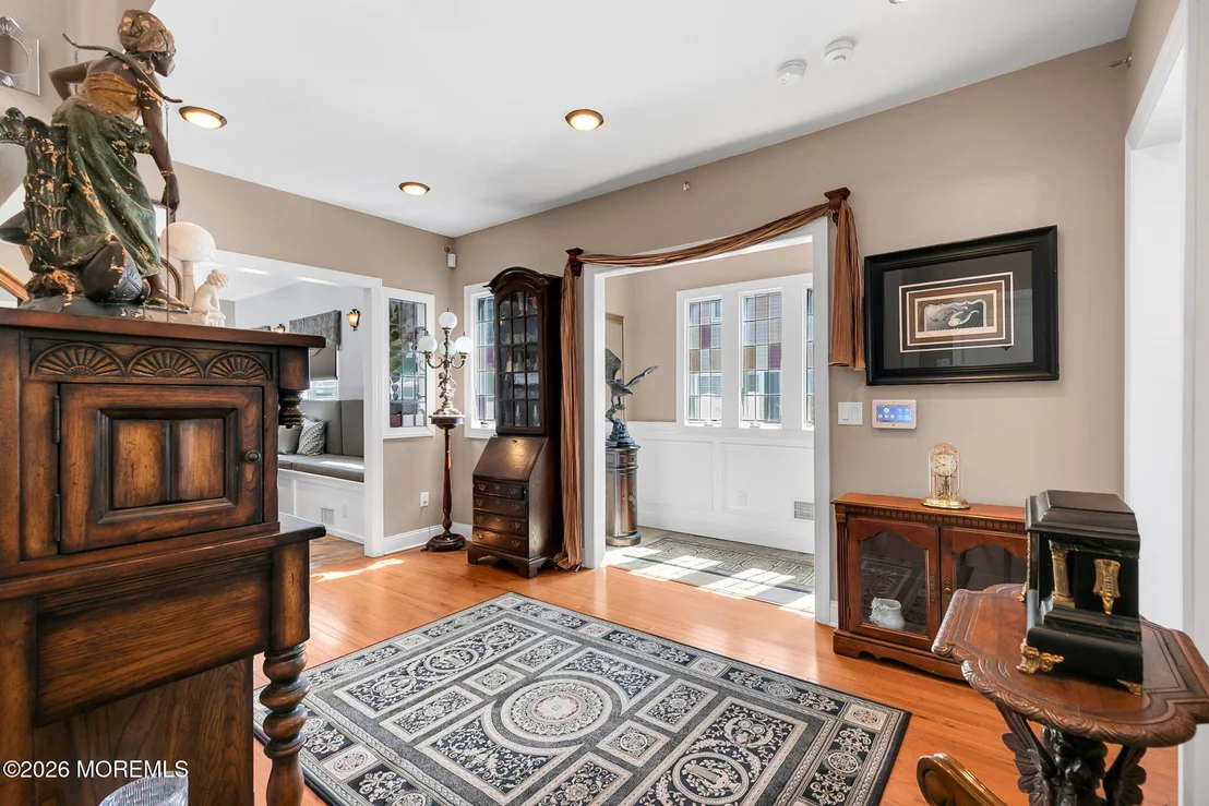 Photo of 204 Pine Place