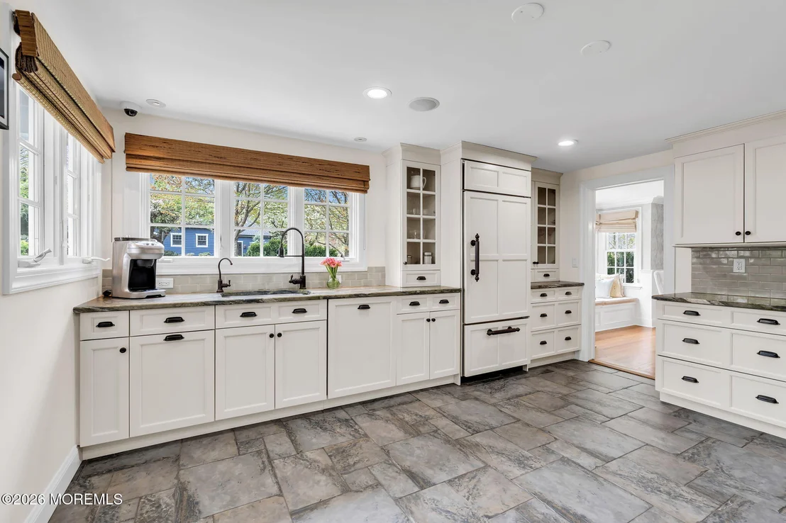Photo of 9 N Cherry Lane