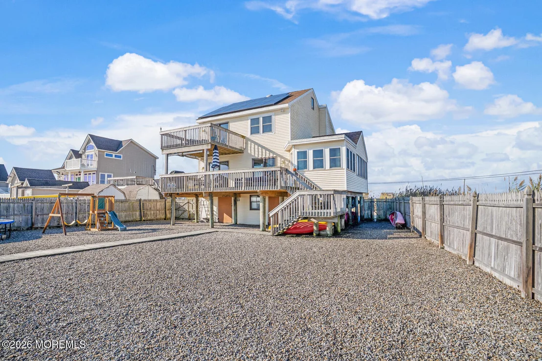 Photo of 322 Dock Road
