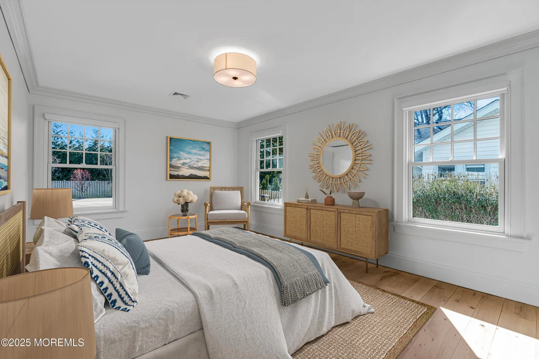Photo of 327 South Boulevard