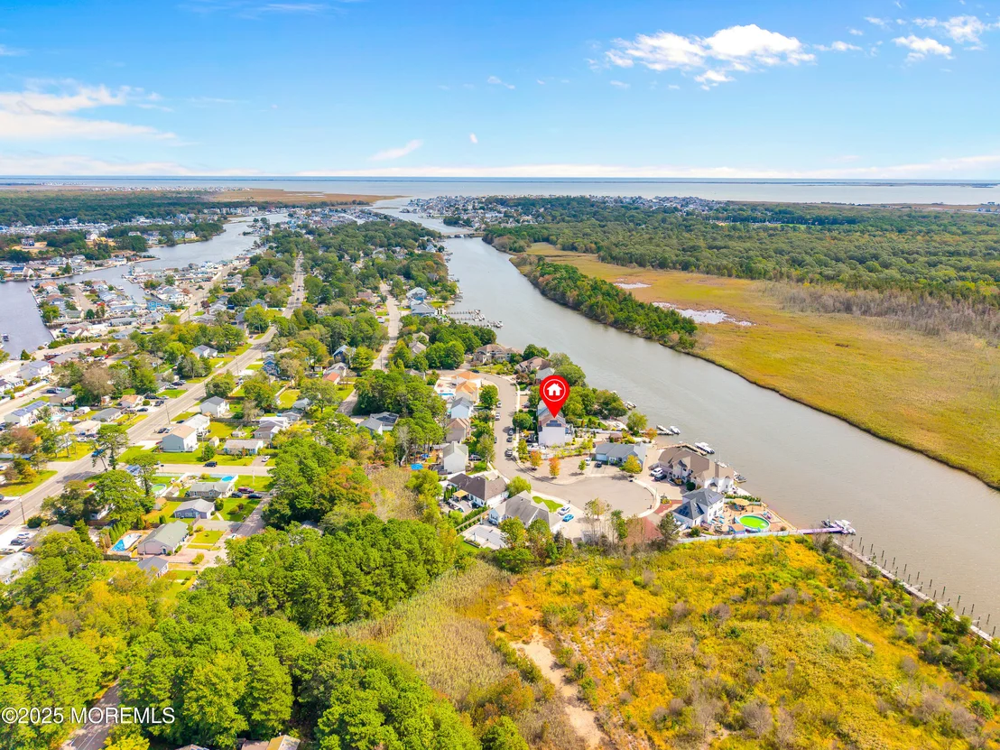 Photo of 741 S River Drive