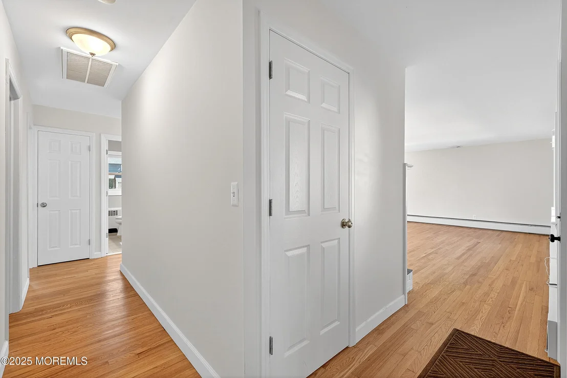 Photo of 7 Sunset Avenue